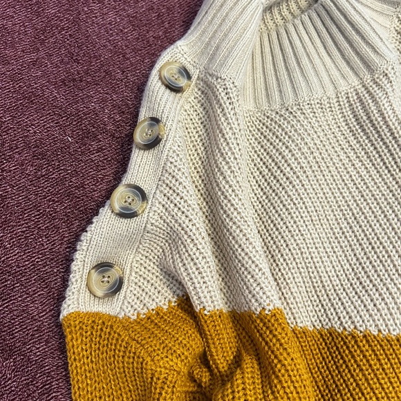 Brand new with tags FCT long sleeve turtleneck shirt - Picture 6 of 6